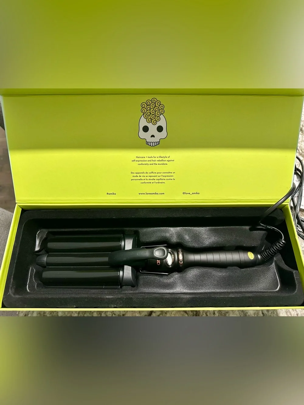 Amika High Tide Deep Waver, New in Box (box open)